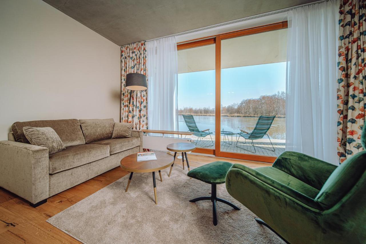 Palac Pakoszow Schlosshotel Wernersdorf Jelenia Gora Dış mekan fotoğraf A living room