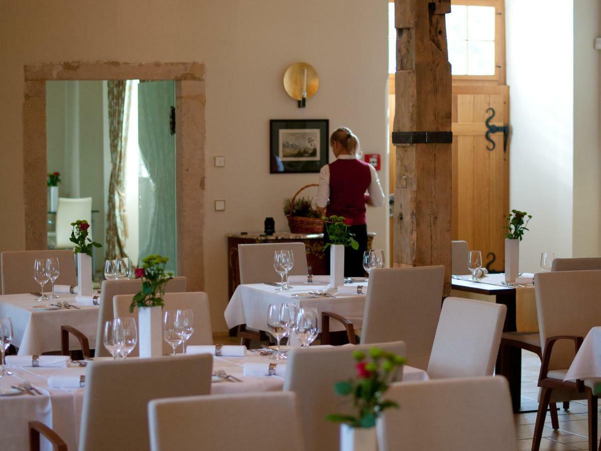 Palac Pakoszow Schlosshotel Wernersdorf Jelenia Gora Dış mekan fotoğraf Restaurant in the Hotel